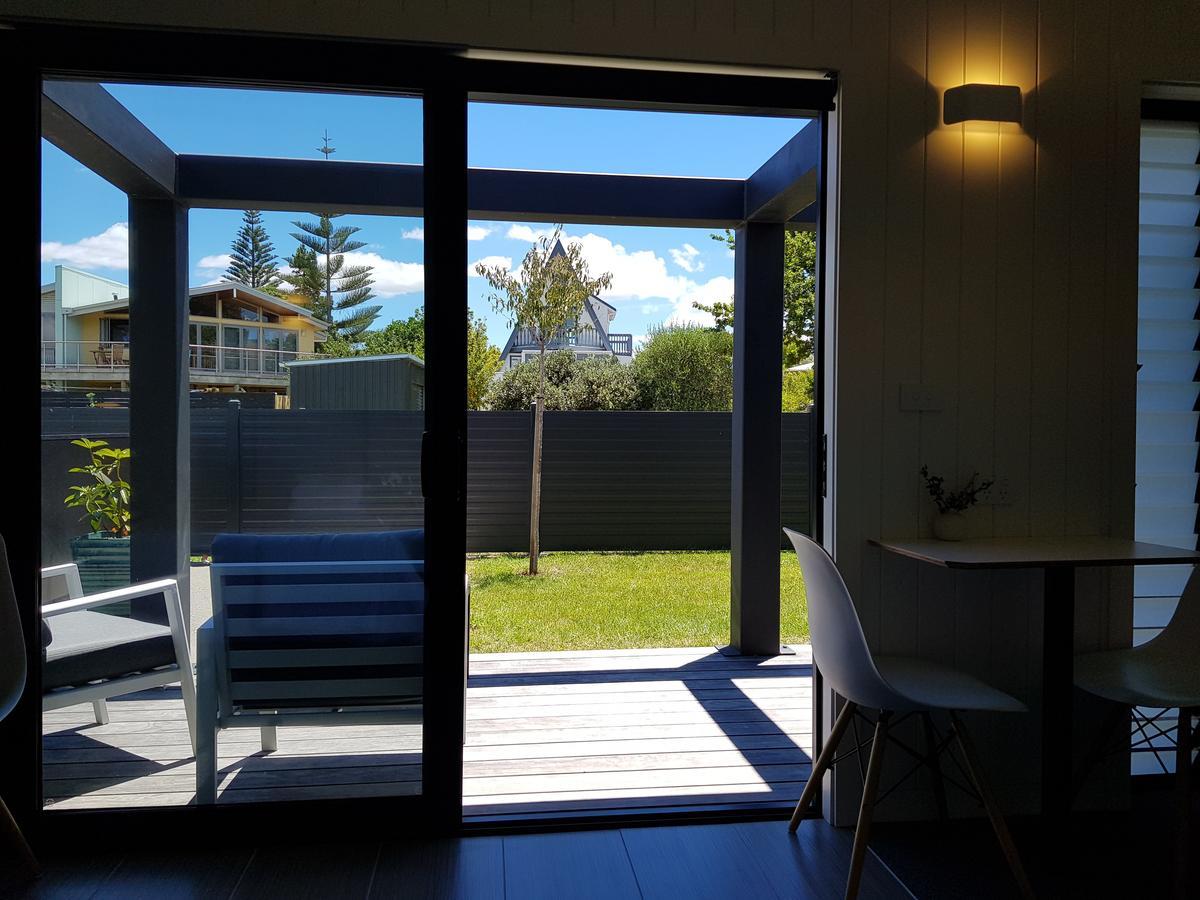 Admiral Waters Bed & Breakfast Cooks Beach Bagian luar foto